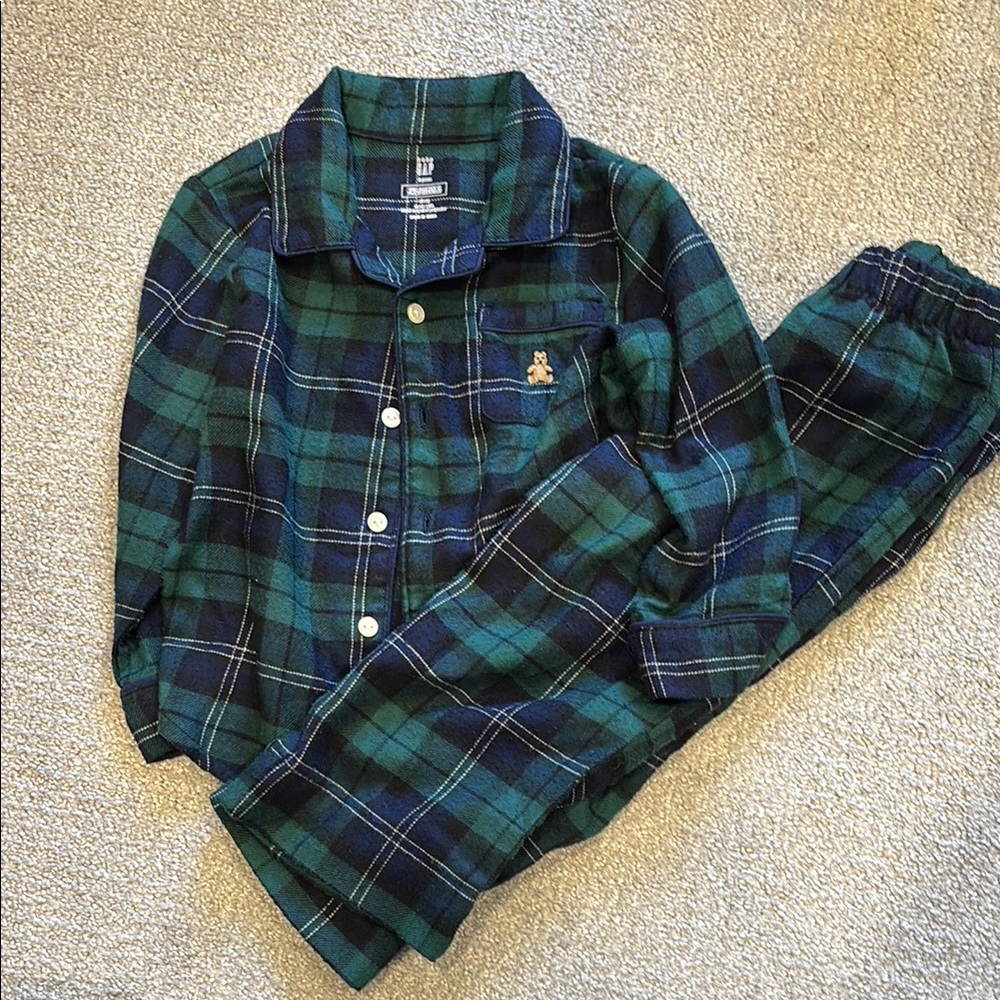 GAP Green and Navy Plaid Pajama Set